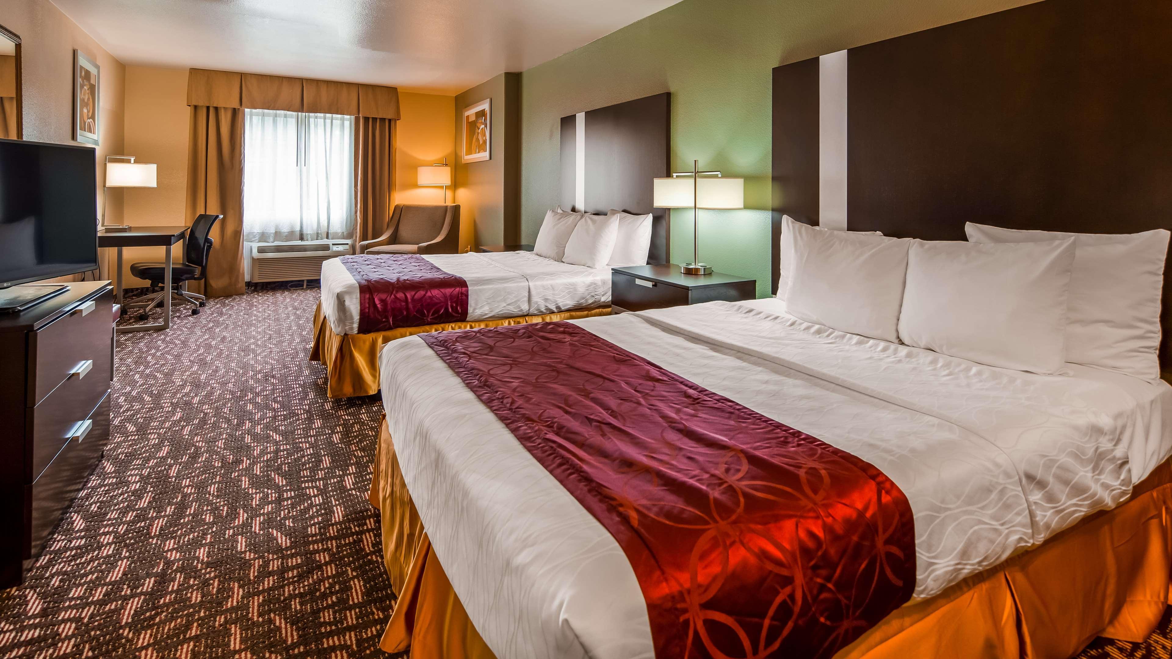 Best Western Plus דה וודלנדס מראה חיצוני תמונה