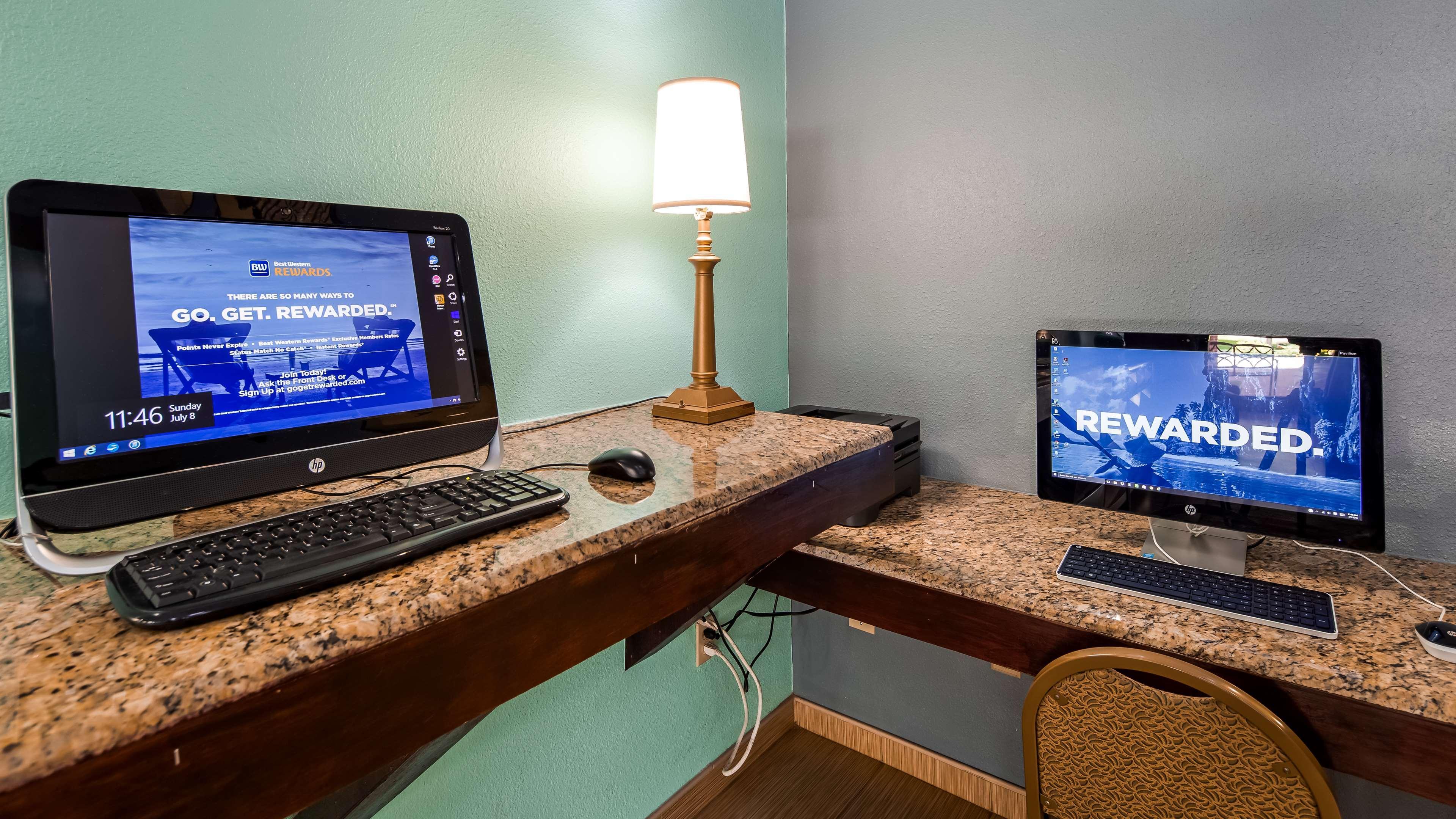 Best Western Plus דה וודלנדס מראה חיצוני תמונה