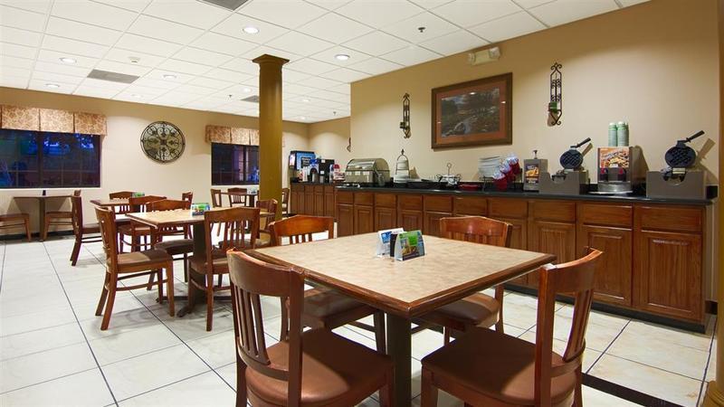 Best Western Plus דה וודלנדס מראה חיצוני תמונה
