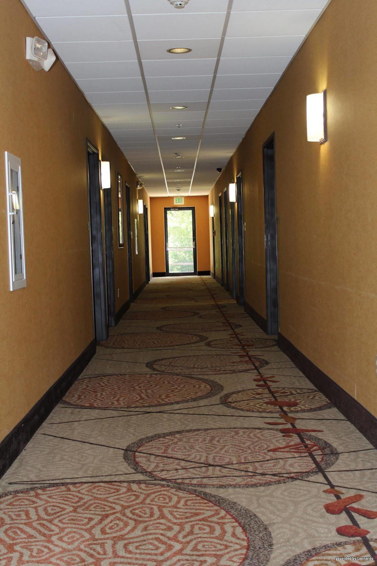 Best Western Plus דה וודלנדס מראה חיצוני תמונה
